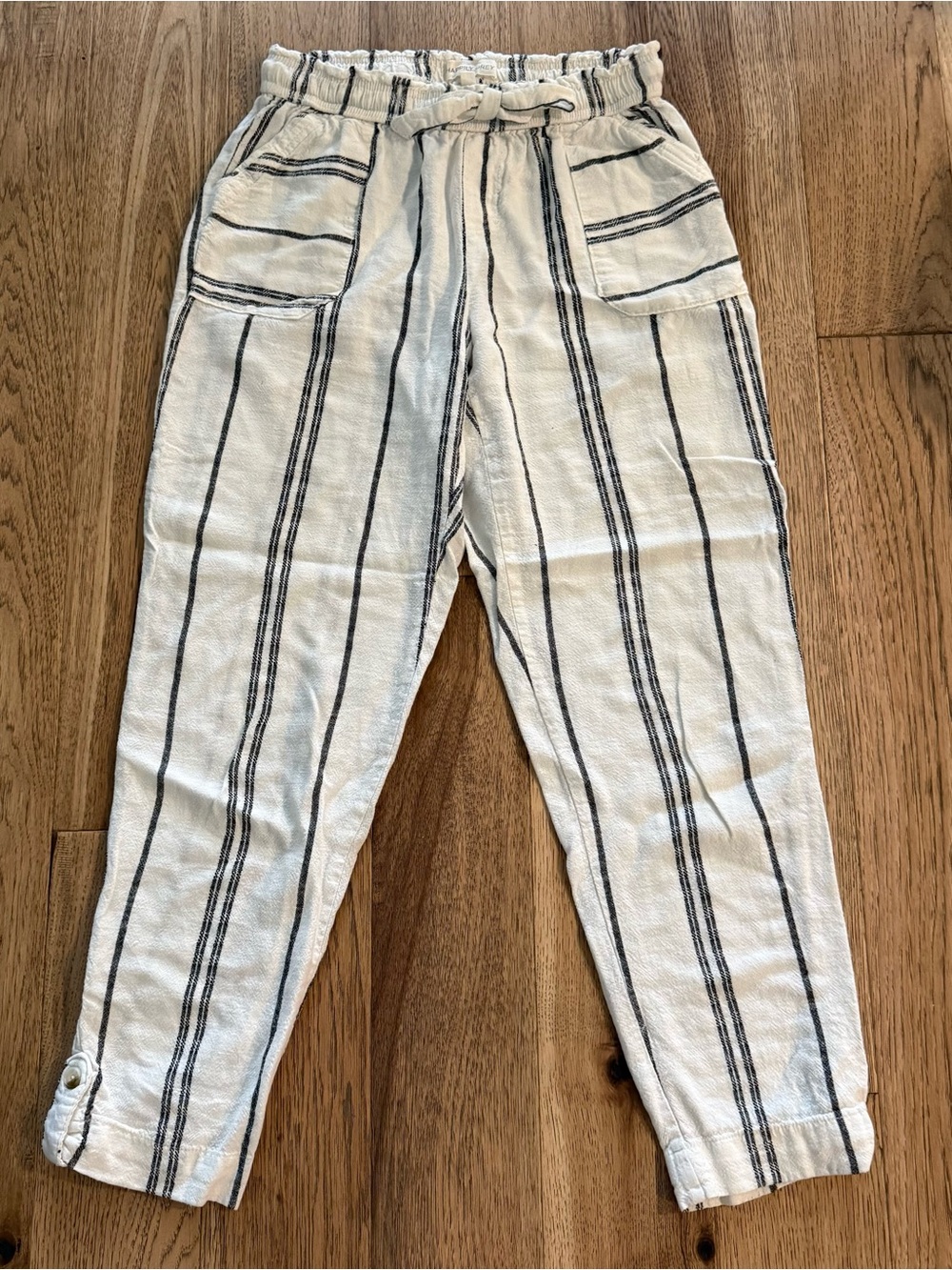 Women’s Linen Cropped Stripe Drawstring Pants - White/Black
